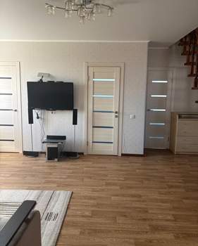 Дом 142м², 2-этажный, на длительный срок,