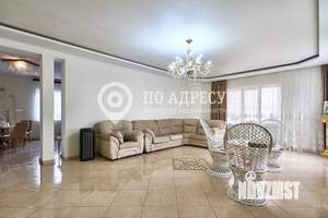 Дом 313м², 2-этажный, участок 9 сот.