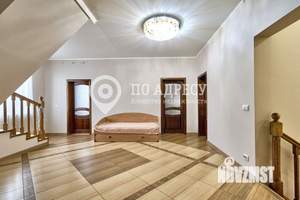 Дом 313м², 2-этажный, участок 9 сот.