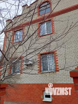 Коттедж 278м², 3-этажный, участок 15 сот.