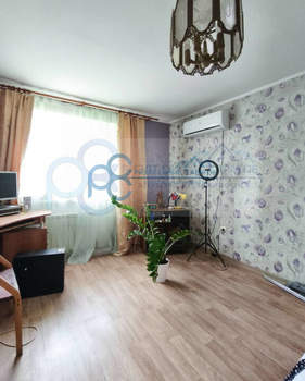 Дом 200м², 3-этажный, участок 6 сот.