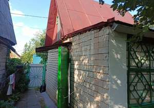 Дом 32м², 2-этажный, участок 4 сот.