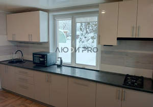 Дом 61м², 2-этажный, участок 5 сот.