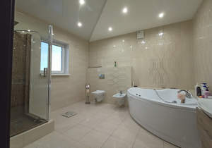 Дом 258м², 2-этажный, участок 4 сот.