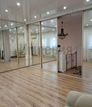 Дом 180м², 2-этажный, участок 3 сот.