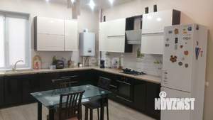 Дом 220м², 2-этажный, участок 6 сот.