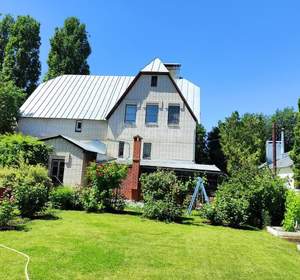 Дом 342м², 3-этажный, участок 9 сот.