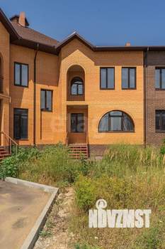 Дом 242м², 2-этажный, участок 2 сот.