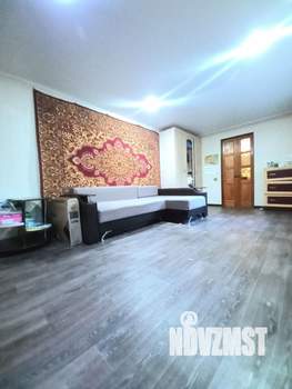 Дом 80м², 2-этажный, участок 6 сот.