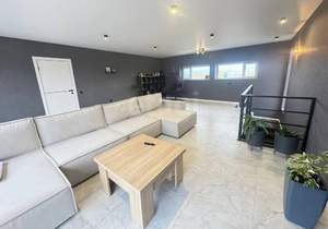 Дом 260м², 2-этажный, участок 15 сот.