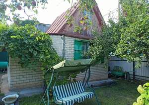 Дом 32м², 2-этажный, участок 4 сот.