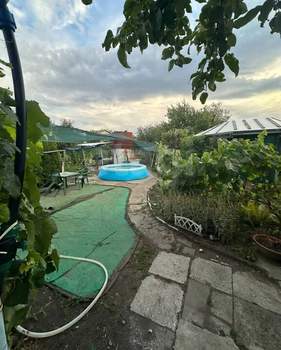 Дом 60м², 2-этажный, участок 6 сот.