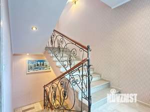 Дом 416м², 3-этажный, участок 2 сот.