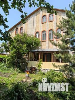 Дом 329м², 4-этажный, участок 5 сот.