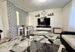 Дом 64м², 2-этажный, участок 9 сот.