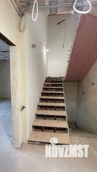 Таунхаус 260м², 3-этажный, участок 2 сот.