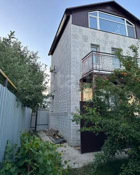 Дом 100м², 3-этажный, участок 4 сот.