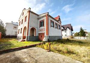 Дом 361м², 3-этажный, участок 10 сот.