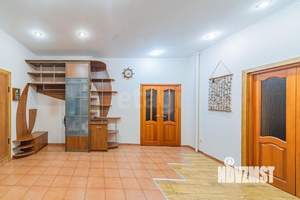 Дом 296м², 2-этажный, участок 829 сот.