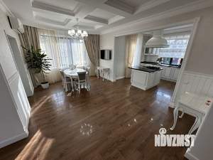 Дом 317м², 3-этажный, участок 14 сот.