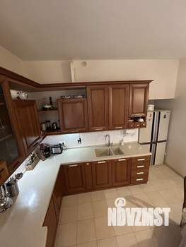 Коттедж 407м², 3-этажный, участок 13 сот.