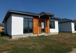 Дом 105м², 1-этажный, участок 5 сот.