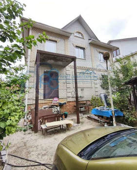 Дом 200м², 3-этажный, участок 6 сот.