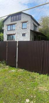 Дом 96м², 2-этажный, участок 8 сот.