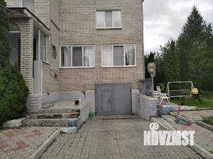 Коттедж 350м², 3-этажный, участок 12 сот.