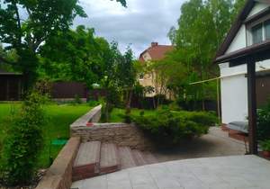 Дом 363м², 3-этажный, участок 11 сот.