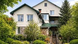 Дом 325м², 3-этажный, участок 10 сот.