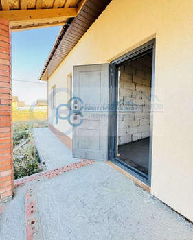 Дом 105м², 1-этажный, участок 8 сот.