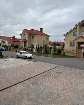 Дом 210м², 3-этажный, участок 5 сот.