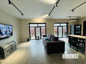 Дом 162м², 1-этажный, участок 8 сот.