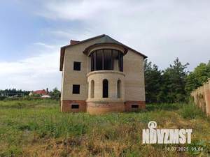 Коттедж 300м², 3-этажный, участок 49 сот.