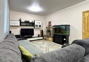 Дом 164м², 2-этажный, участок 8 сот.