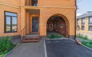 Дом 218м², 3-этажный, участок 242 сот.