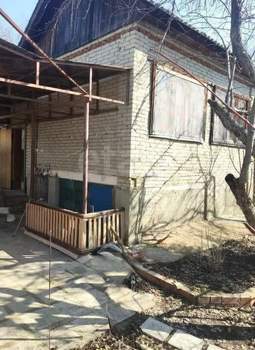 Дом 60м², 2-этажный, участок 6 сот.