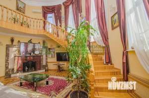 Дом 520м², 3-этажный, участок 18 сот.