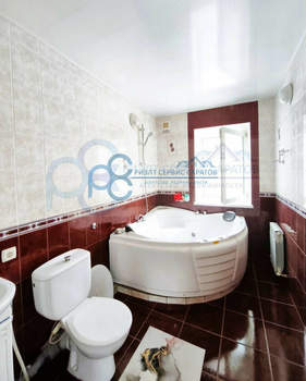 Дом 200м², 3-этажный, участок 6 сот.