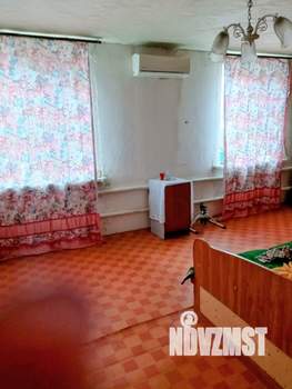 Коттедж 278м², 3-этажный, участок 15 сот.