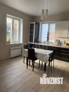 Дом 220м², 2-этажный, участок 6 сот.