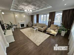 Дом 317м², 3-этажный, участок 14 сот.