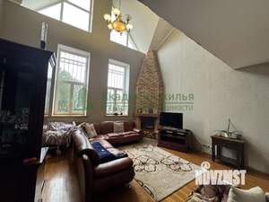 Дом 244м², 2-этажный, участок 8 сот.