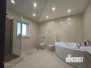 Дом 258м², 2-этажный, участок 4 сот.