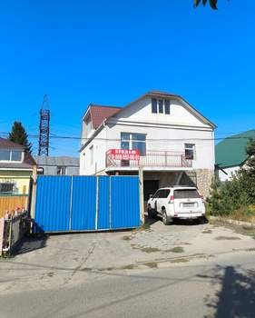 Дом 300м², 3-этажный, участок 4 сот.