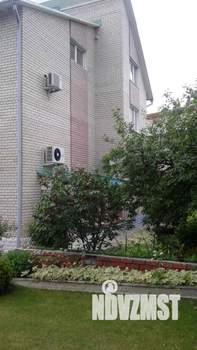 Коттедж 350м², 3-этажный, участок 12 сот.