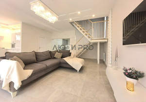 Дом 200м², 2-этажный, участок 8 сот.