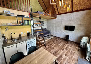 Дом 83м², 3-этажный, участок 10 сот.