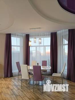 Дом 258м², 2-этажный, участок 4 сот.